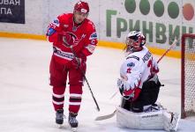 Хоккей. Молодежная Хоккейная Лига